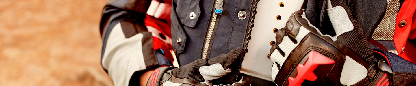 New to Riding? What Are Your Best Choices In Powersports Riding Gear?